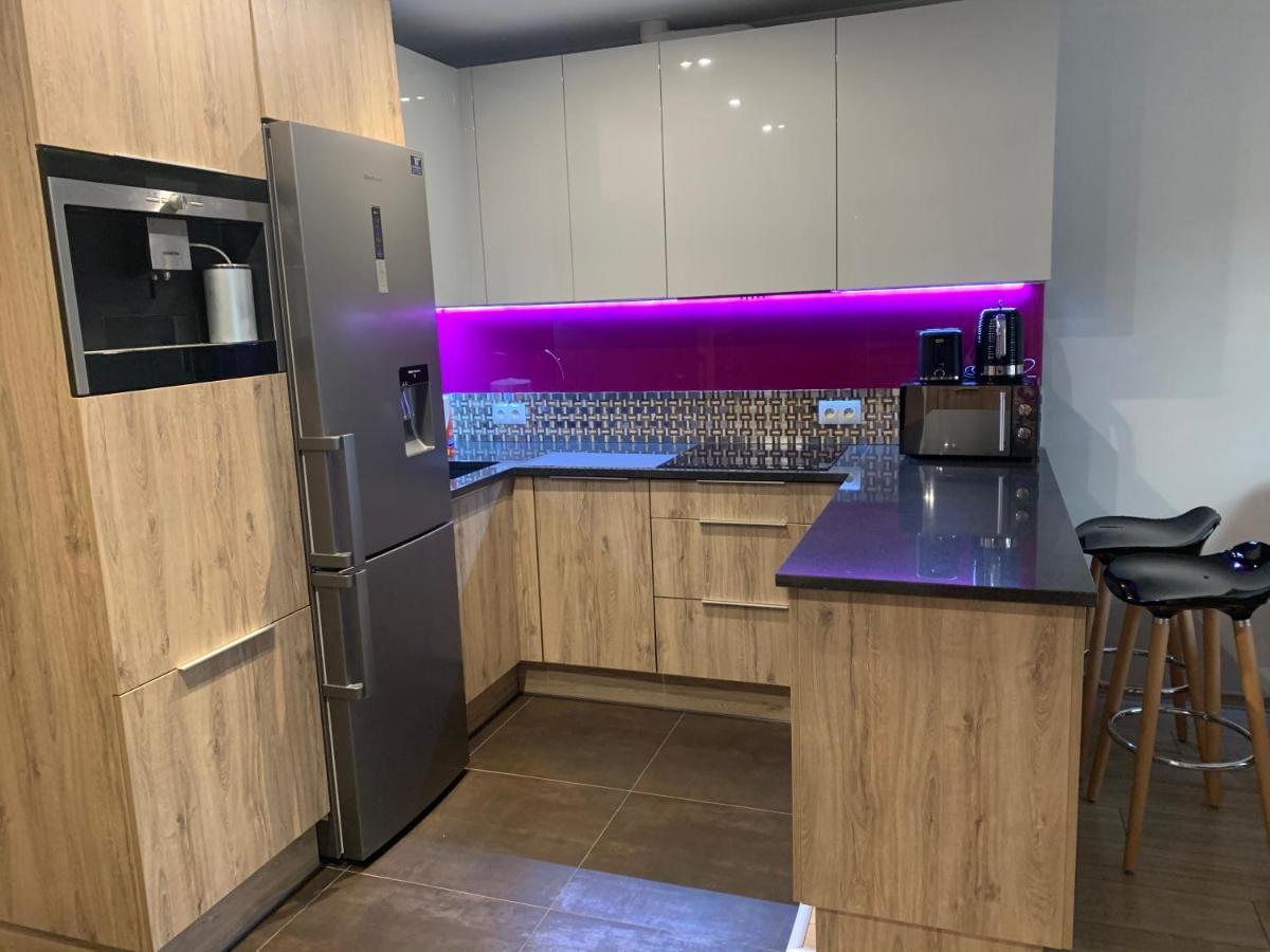 גורז'וב ווילקופולסקי Apartament One Ogrodek I Parking מראה חיצוני תמונה