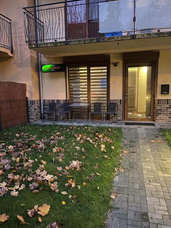 גורז'וב ווילקופולסקי Apartament One Ogrodek I Parking מראה חיצוני תמונה