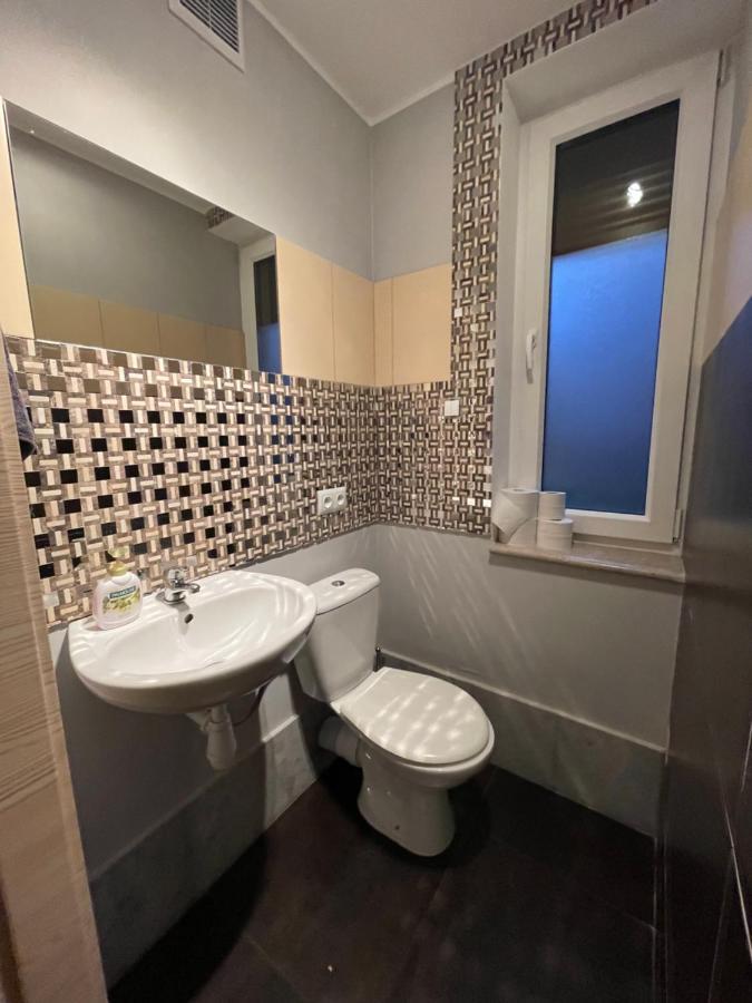 גורז'וב ווילקופולסקי Apartament One Ogrodek I Parking מראה חיצוני תמונה